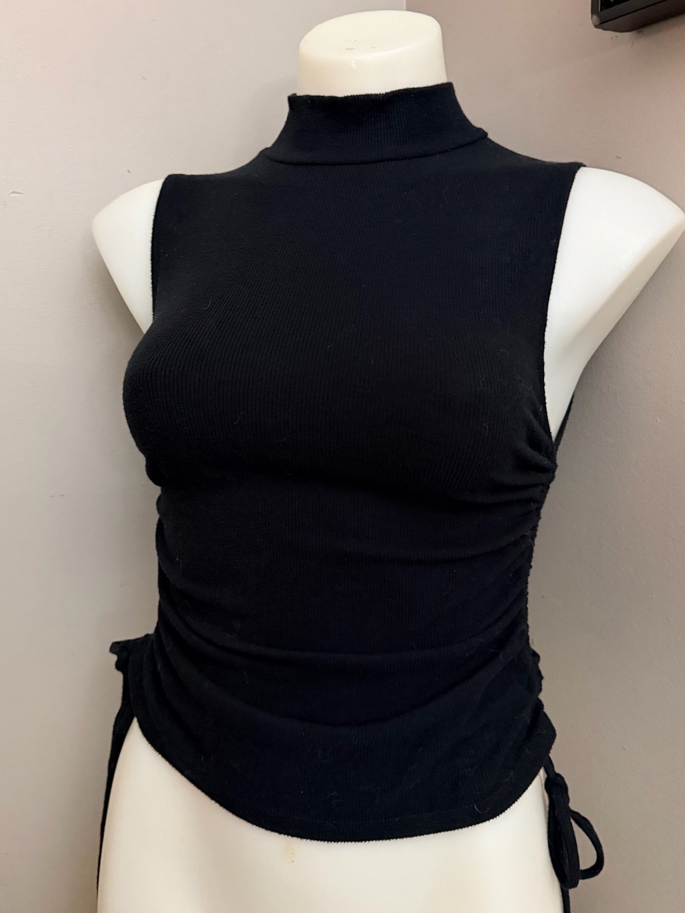 Steve Madden Black tank top with cinch strings